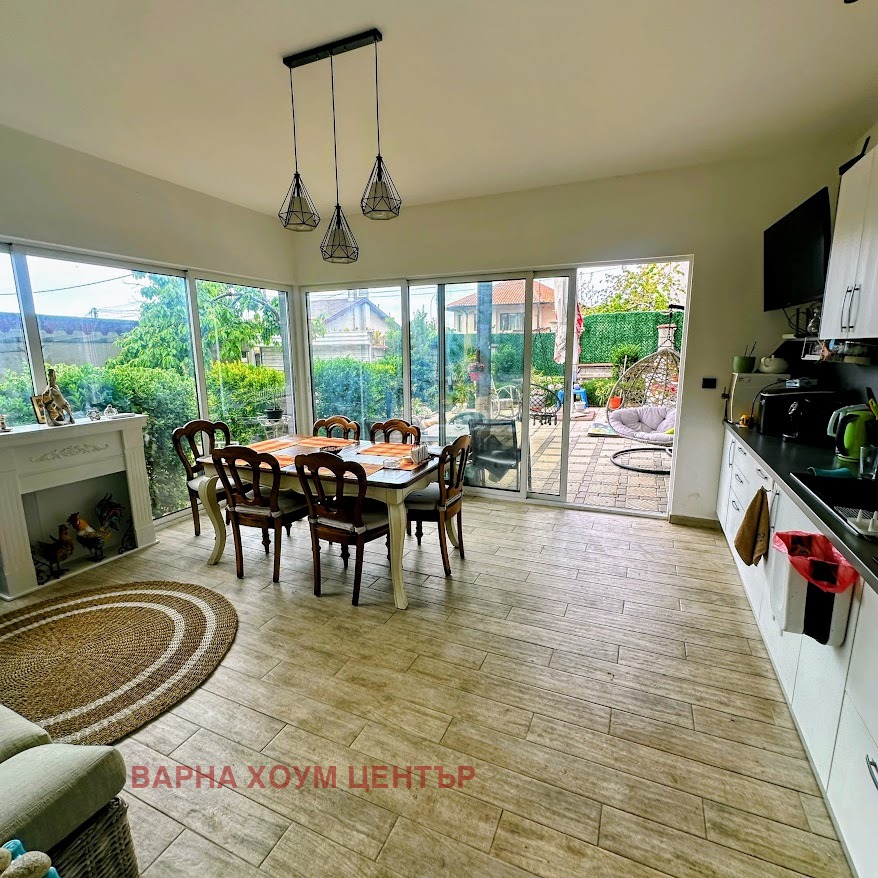 Продава КЪЩА, гр. Варна, Виница, снимка 15 - Къщи - 54546008