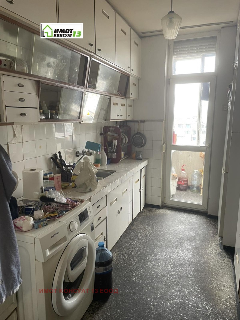 Продава 3-СТАЕН, гр. Плевен, Широк център