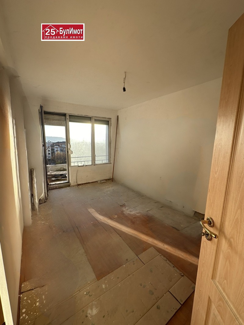 Te koop  3 slaapkamers Varna , Ljatno kino Trakija , 140 m² | 52250130 - afbeelding [11]