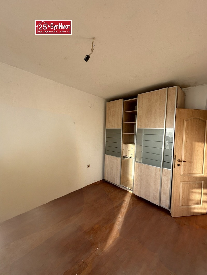 Te koop  3 slaapkamers Varna , Ljatno kino Trakija , 140 m² | 52250130 - afbeelding [10]