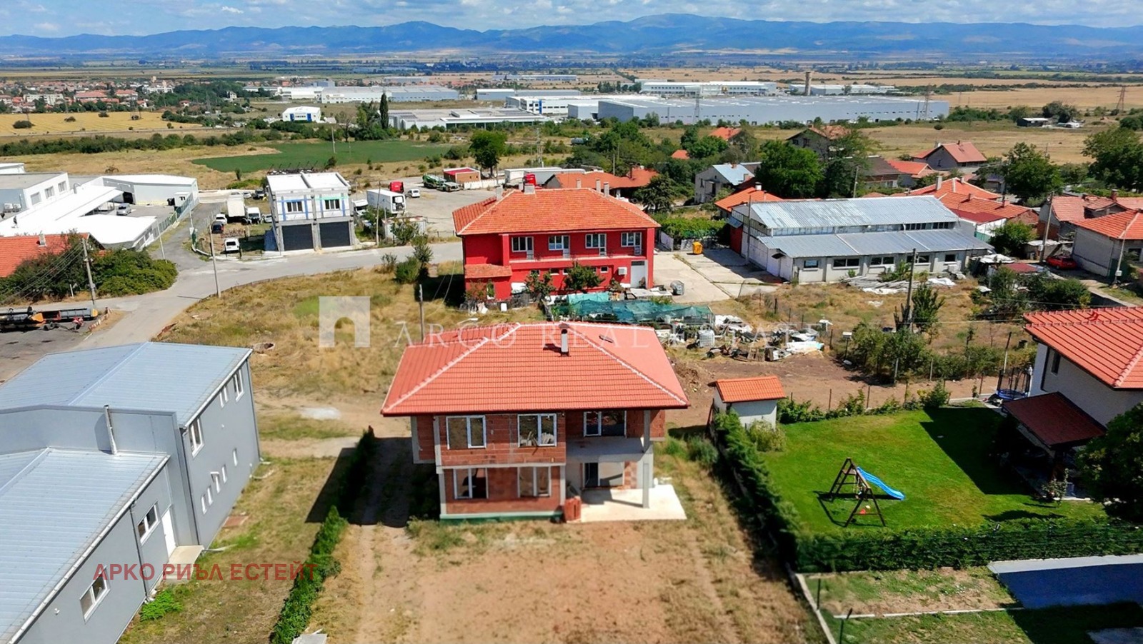 Продава КЪЩА, с. Нови хан, област София област, снимка 2 - Къщи - 55886964