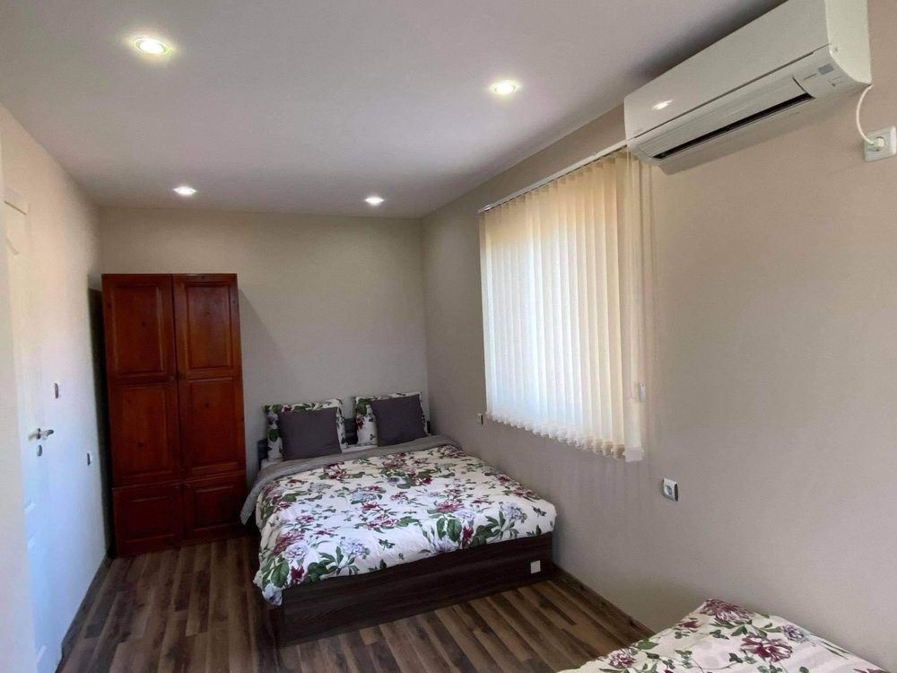 Продава КЪЩА, гр. Балчик, област Добрич, снимка 6 - Къщи - 55263919