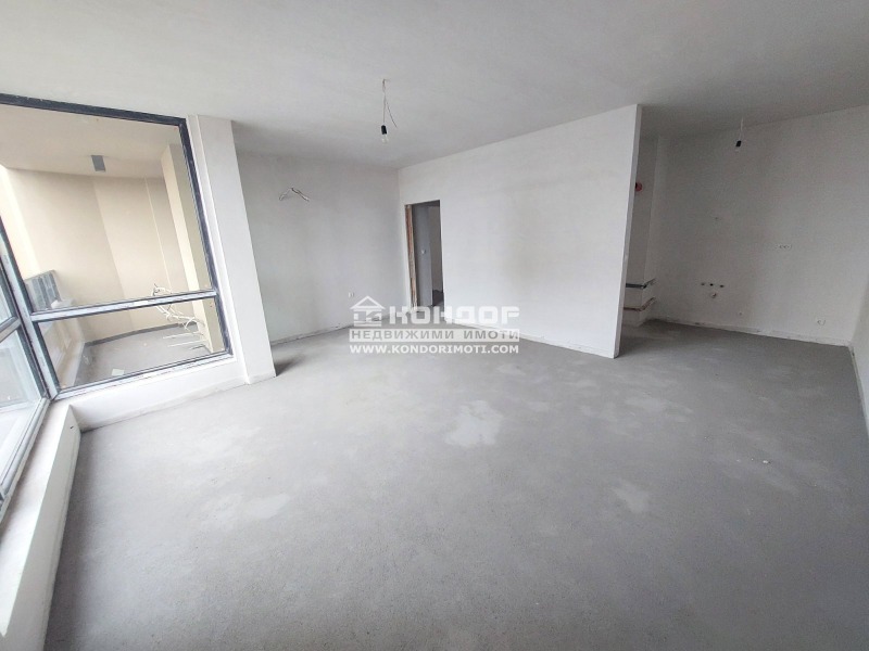 In vendita  2 camere da letto Plovdiv , Ostromila , 123 mq | 54084183