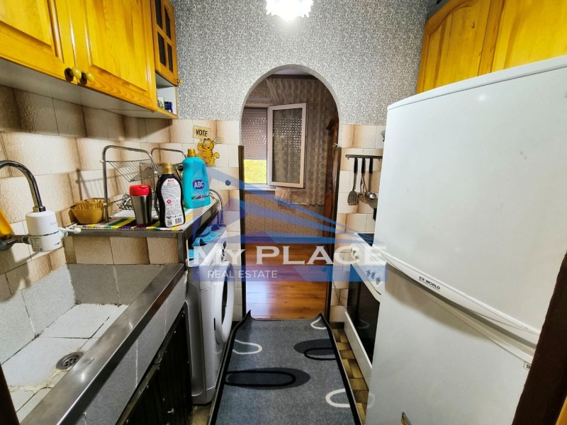De vânzare  1 dormitor Șumen , Traciia , 58 mp | 18015019 - imagine [5]