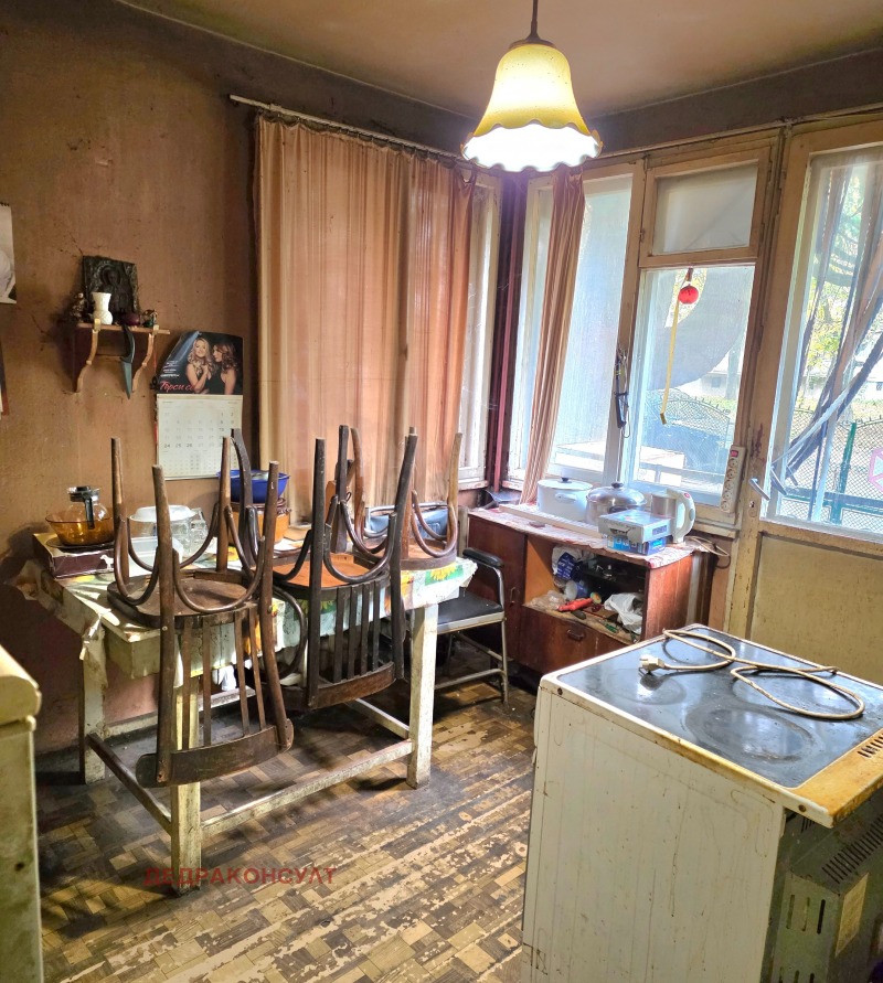 Продава ЕТАЖ ОТ КЪЩА, гр. София, Изток, снимка 6 - Етаж от къща - 53558762