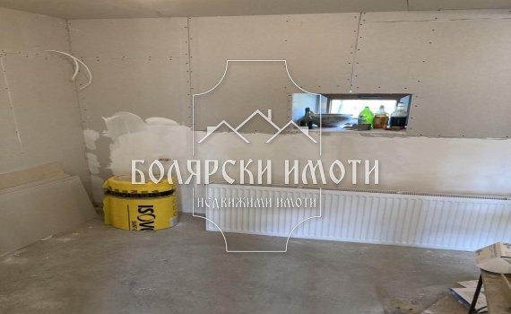 Продава КЪЩА, с. Самоводене, област Велико Търново, снимка 9 - Къщи - 42040991