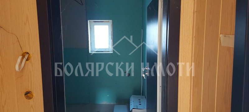 Продава КЪЩА, с. Самоводене, област Велико Търново, снимка 8 - Къщи - 42040991