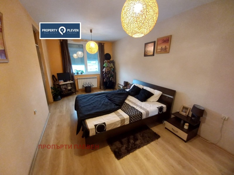 Продава  2-стаен, град Плевен, Идеален център •  117 000 EUR • ID 19033265 — holmes.bg - [1] 