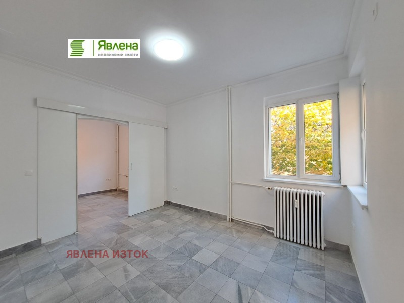 Продава 3-СТАЕН, гр. София, Докторски паметник, снимка 3 - Апартаменти - 52442368