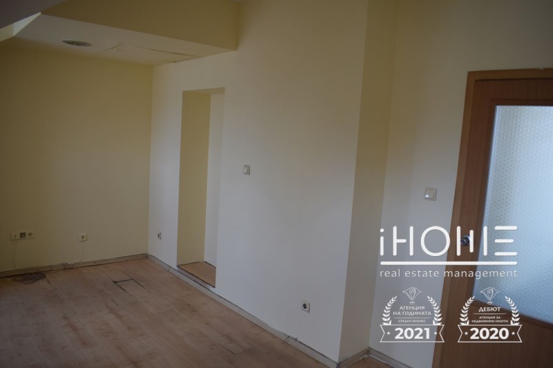 De vânzare  2 dormitoare Sofia , Țentâr , 107 mp | 51354083 - imagine [7]