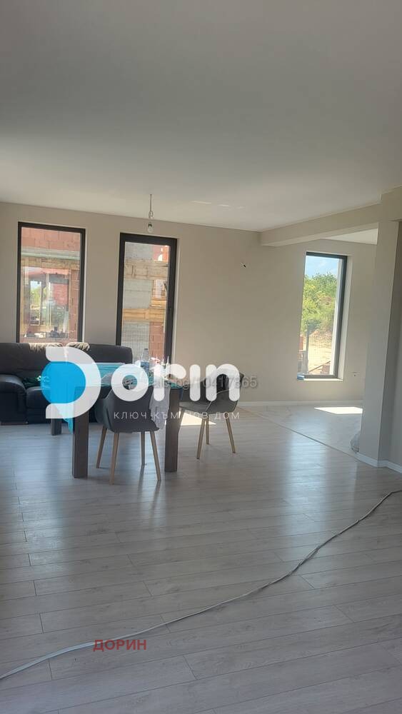 En venta  Casa región Plovdiv , Brestnik , 175 metros cuadrados | 79625695 - imagen [4]