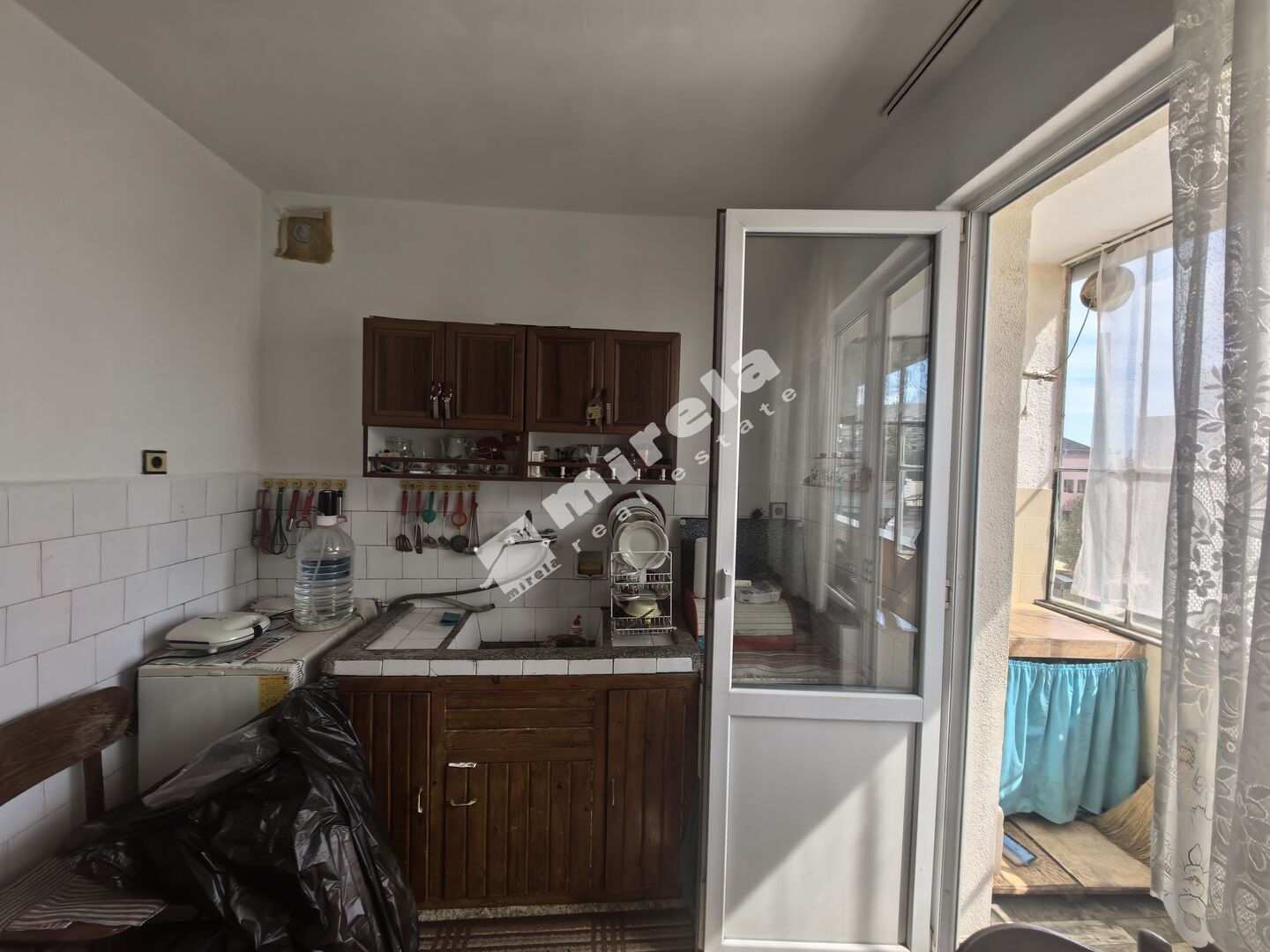 Продава 2-СТАЕН, гр. Ямбол, Диана, снимка 3 - Апартаменти - 56159685