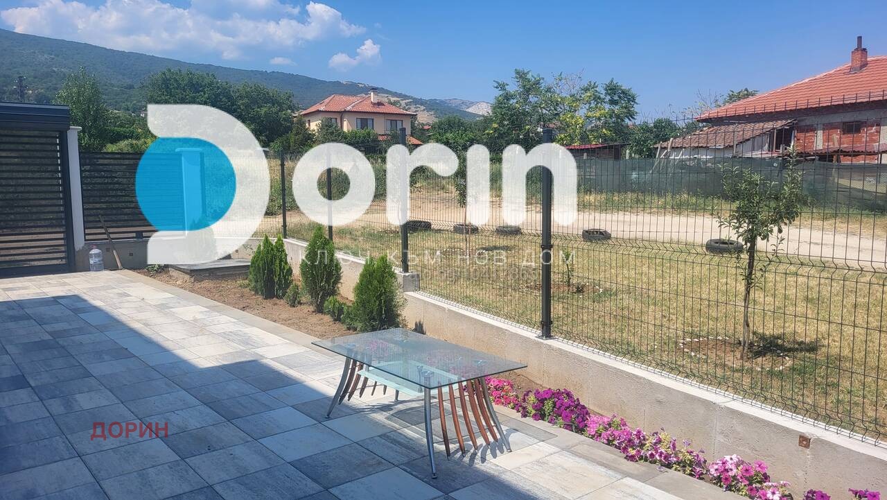 Продава КЪЩА, с. Брестник, област Пловдив, снимка 2 - Къщи - 54210533