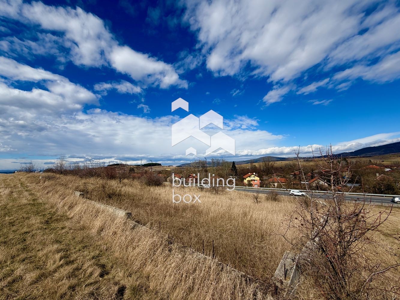 Продава ПАРЦЕЛ, с. Драгичево, област Перник