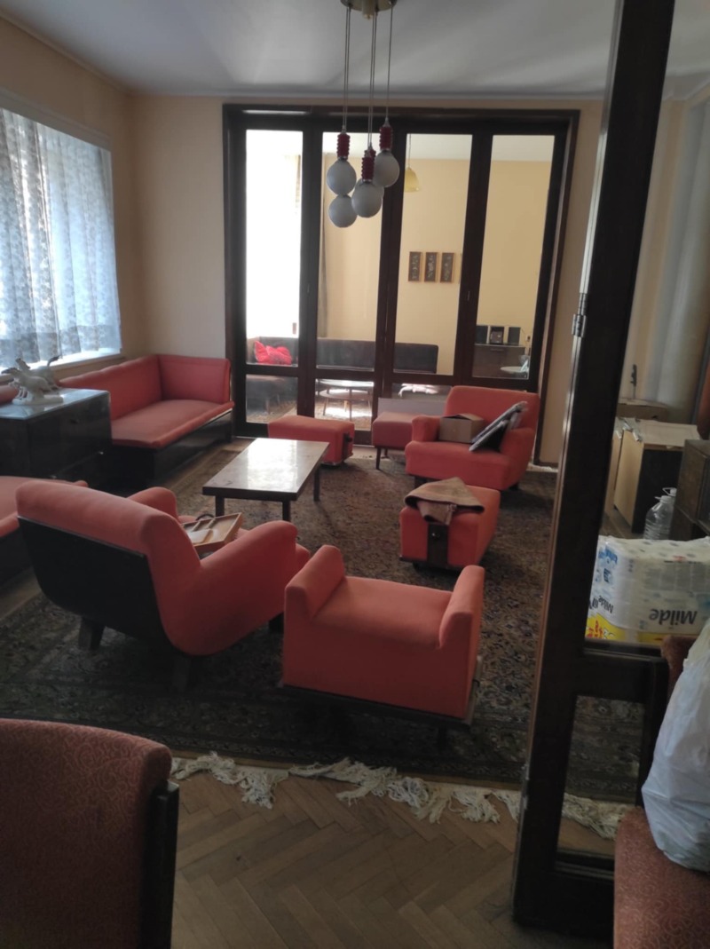 Продава  Етаж от къща, град Габрово, Център •  151 000 € • ID 34161906 — holmes.bg - [1] 