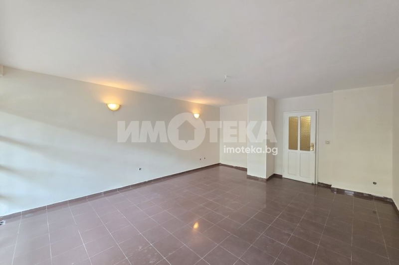 Продава МНОГОСТАЕН, гр. София, Изток, снимка 10 - Апартаменти - 52196170