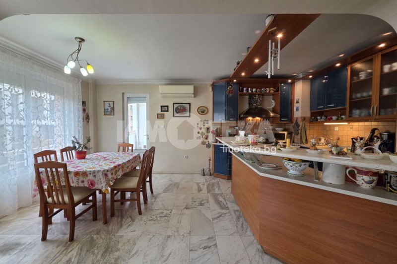 Продава МНОГОСТАЕН, гр. София, Белите брези, снимка 10 - Апартаменти - 52364266