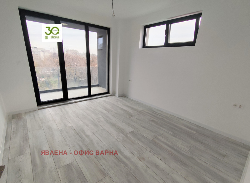 Продава КЪЩА, гр. Варна, м-т Ментешето, снимка 3 - Къщи - 48198088