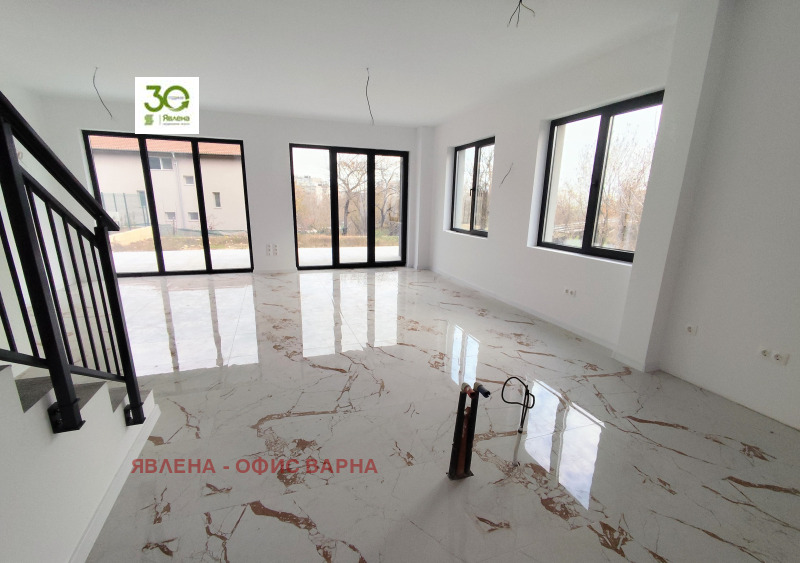 Продава КЪЩА, гр. Варна, м-т Ментешето, снимка 5 - Къщи - 48198088