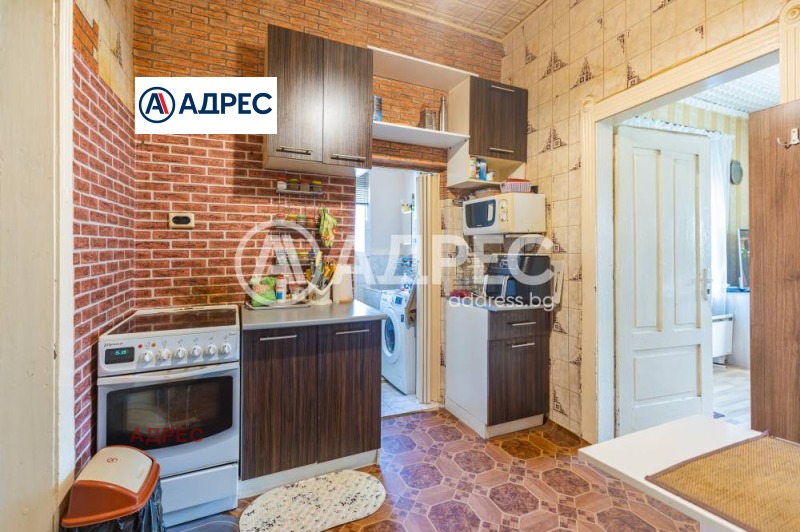 Продава КЪЩА, гр. Варна, Зимно кино Тракия, снимка 9 - Къщи - 50128314