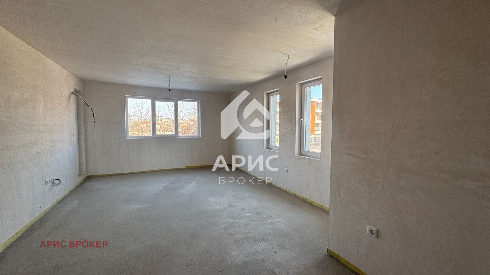 Продава 3-СТАЕН, гр. Пловдив, Пещерско шосе, снимка 2 - Апартаменти - 53875209