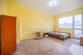 1 bedroom Vazrazhdane 3, Varna 1