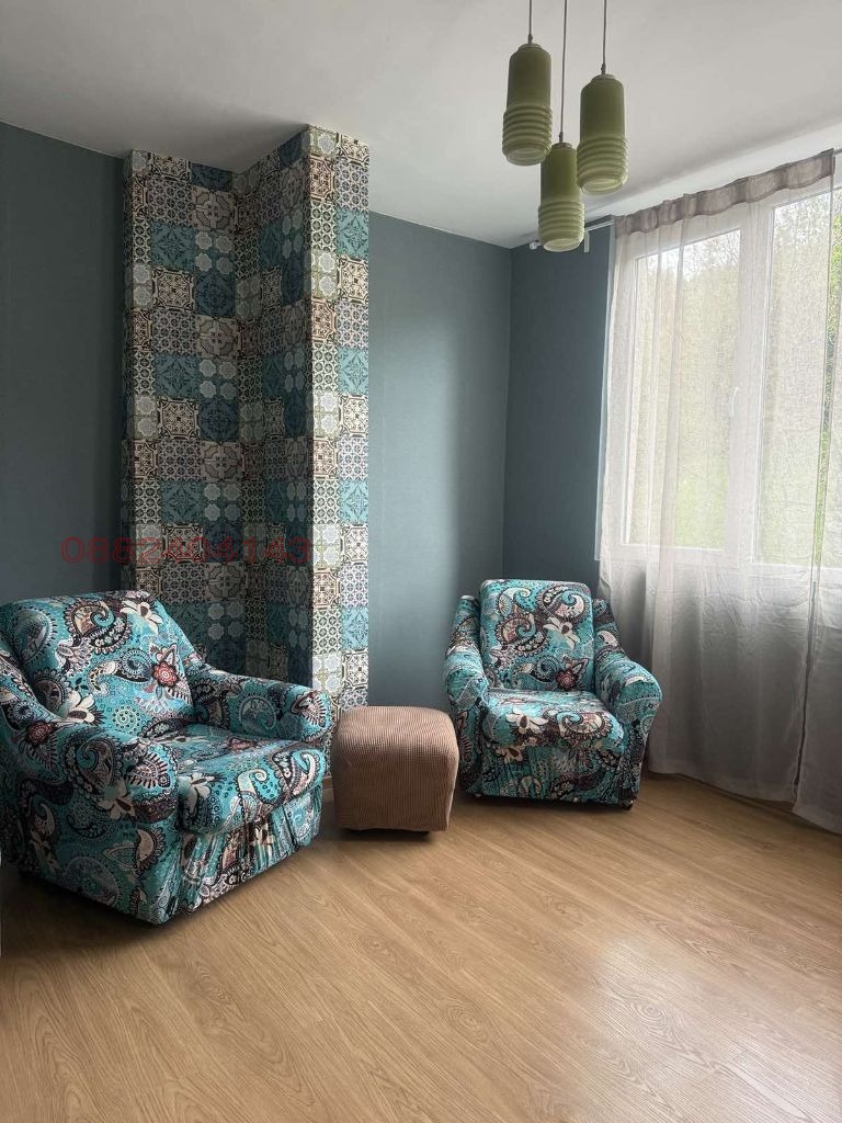 Продава МНОГОСТАЕН, гр. Трън, област Перник, снимка 2 - Апартаменти - 52784690