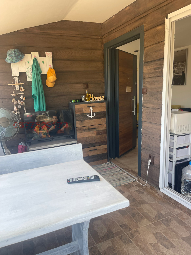 Продава КЪЩА, с. Езерец, област Добрич, снимка 6 - Къщи - 52779625