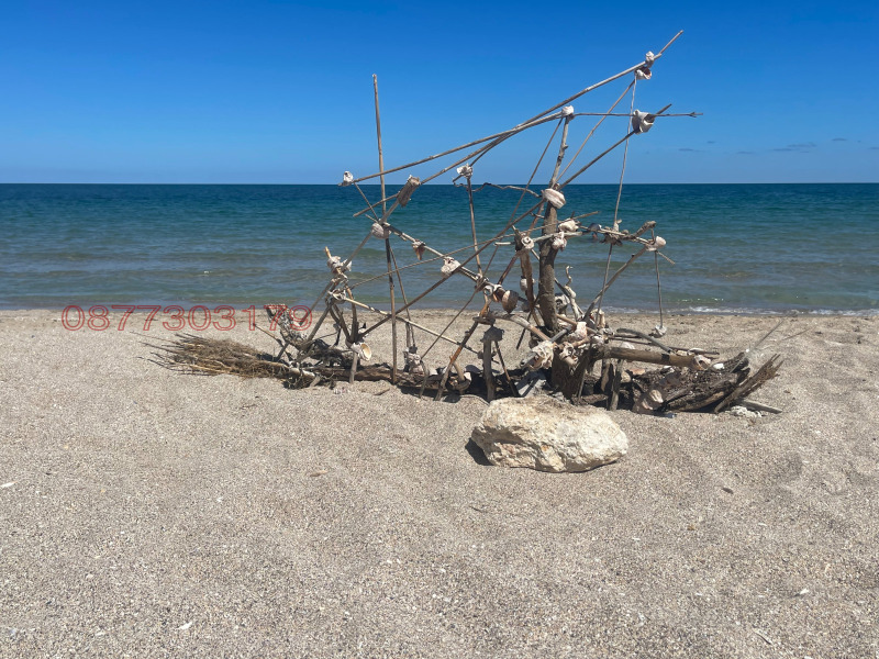 Продава КЪЩА, с. Езерец, област Добрич, снимка 2 - Къщи - 52779625