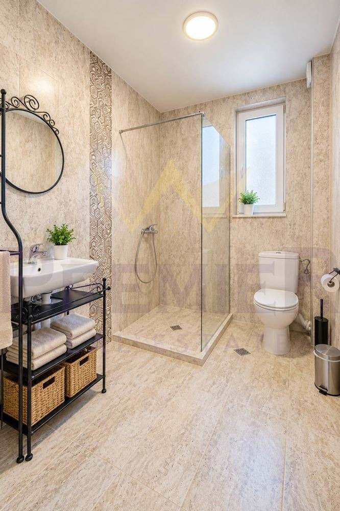 Продава КЪЩА, с. Рогозина, област Добрич, снимка 8 - Къщи - 56254188