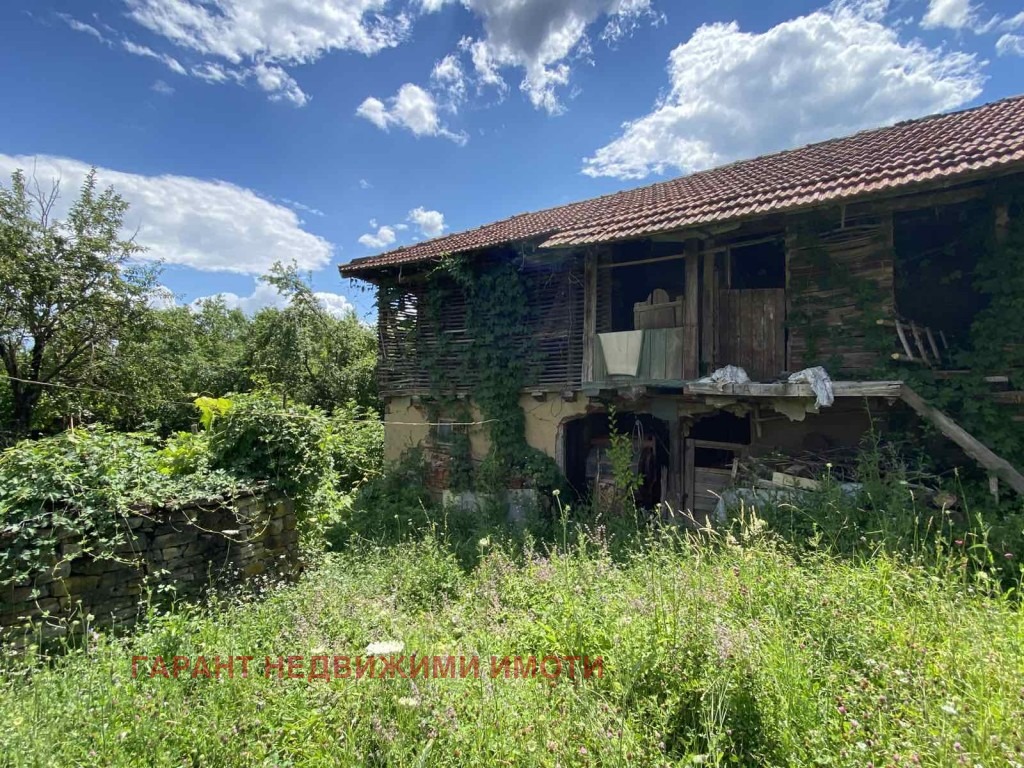 Продава КЪЩА, с. Славейково, област Габрово, снимка 2 - Къщи - 55951784