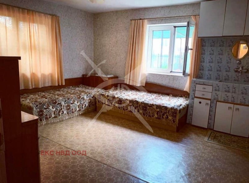 Продава ЕТАЖ ОТ КЪЩА, гр. Пловдив, Западен, снимка 2 - Етаж от къща - 49481365