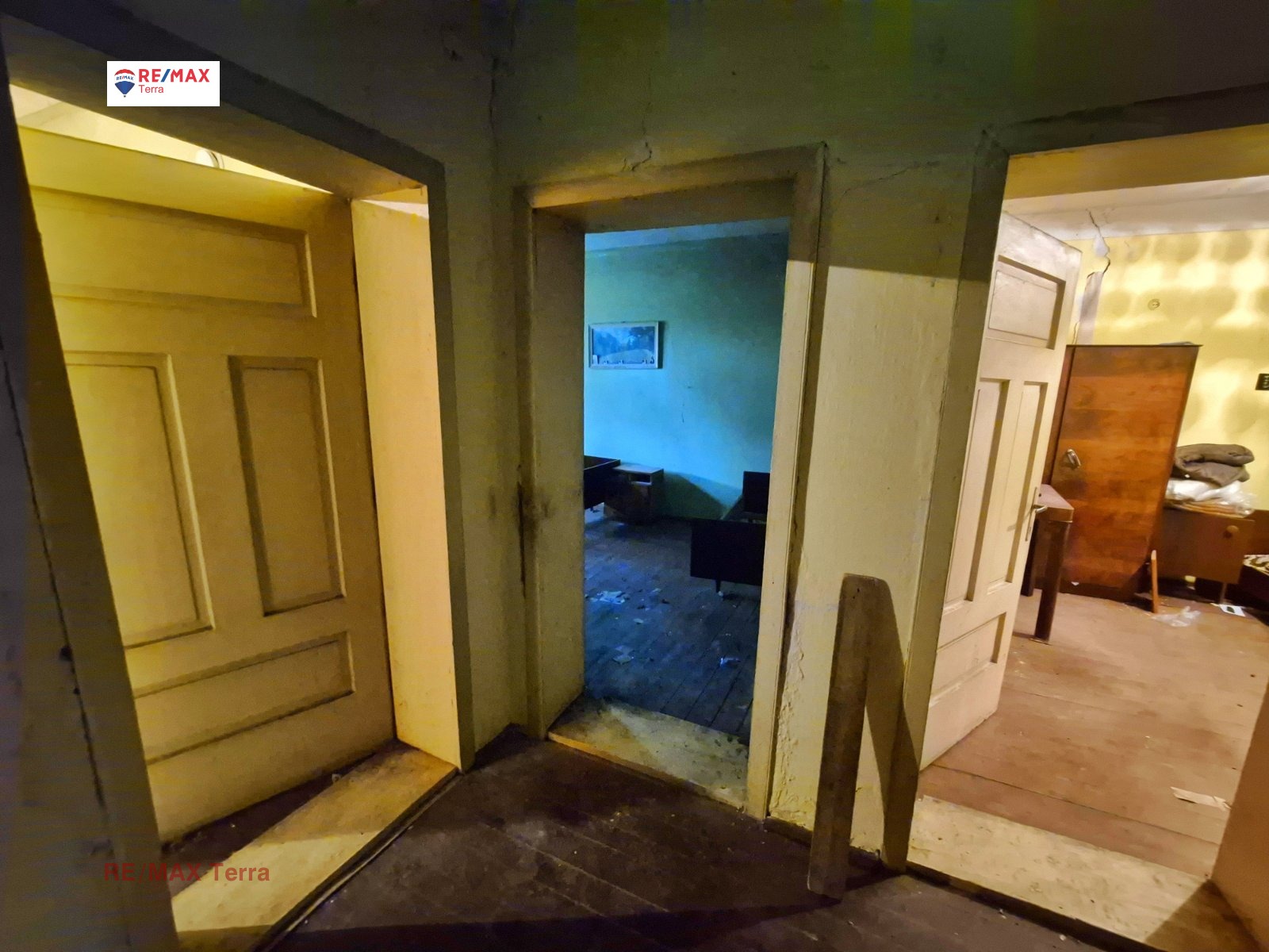 Продава КЪЩА, гр. Искър, област Плевен, снимка 6 - Къщи - 54328837