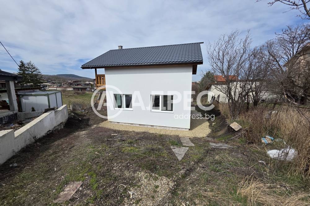 Продава КЪЩА, с. Пожарево, област София област, снимка 2 - Къщи - 55664942