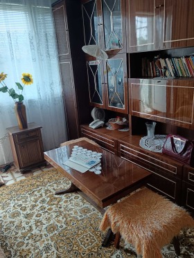 1 slaapkamer Idealen tsentar, Montana