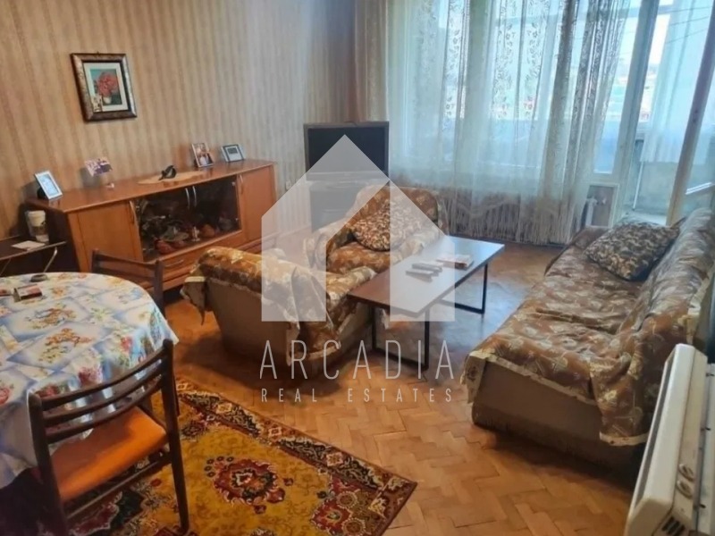Продава 3-СТАЕН, гр. Пловдив, Център, снимка 2 - Апартаменти - 54847208