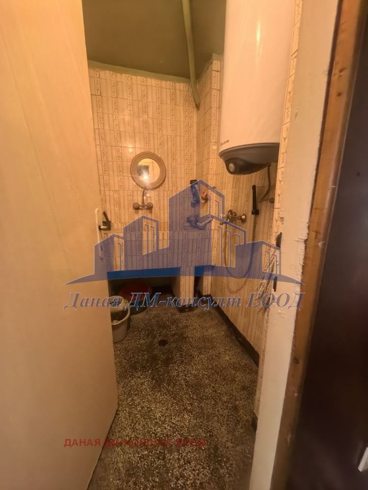Продава 4-СТАЕН, гр. Шумен, Добруджански, снимка 6 - Апартаменти - 56229278