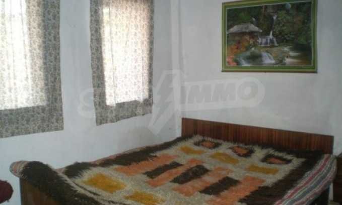 Продава КЪЩА, гр. Велико Търново, Център, снимка 9 - Къщи - 52856060