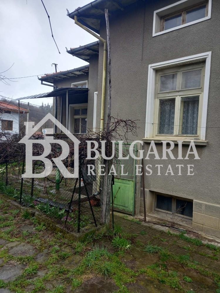 Продава КЪЩА, гр. Априлци, област Ловеч, снимка 6 - Къщи - 54450528
