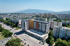 2 makuuhuonetta Ljulin 4, Sofia 6