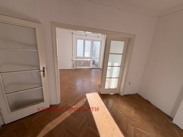 Продава 3-СТАЕН, гр. София, Център, снимка 3 - Апартаменти - 51880973