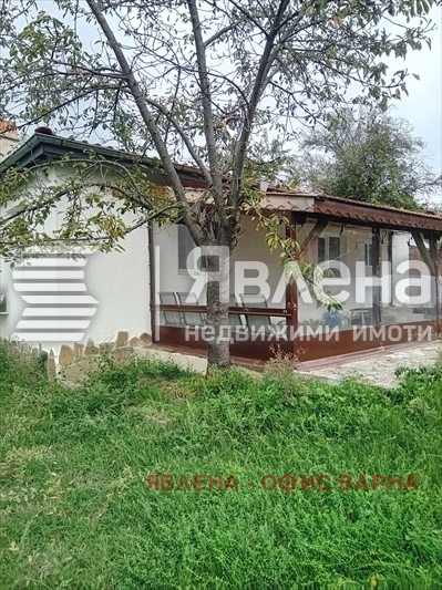 Продава КЪЩА, с. Аврен, област Варна, снимка 16 - Къщи - 48580347