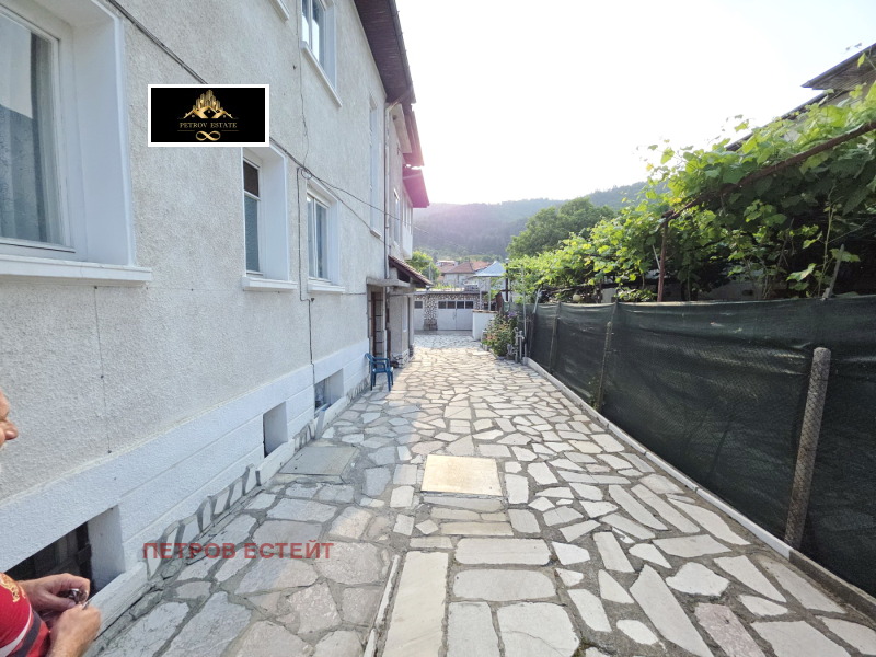 À venda  Casa região Pazardzhik , Velingrad , 333 m² | 92434077 - imagem [3]
