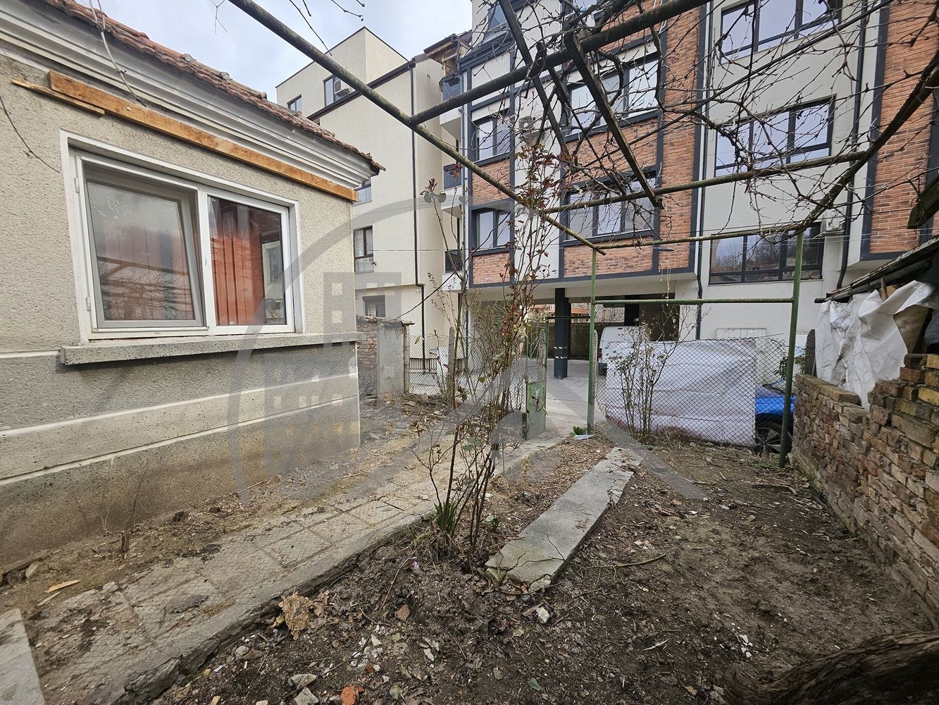 Продава КЪЩА, гр. Варна, Цветен квартал, снимка 2 - Къщи - 53916076
