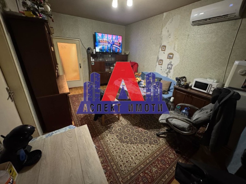 À venda  2 quartos Plovdiv , Kiutchuk Parij , 68 m² | 64246383