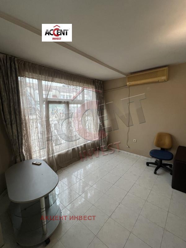 Продава 3-СТАЕН, гр. Варна, Лятно кино Тракия, снимка 3 - Апартаменти - 52197729