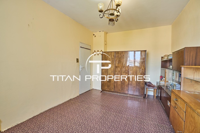 Продава 3-СТАЕН, гр. Пловдив, Център, снимка 6 - Апартаменти - 52440437