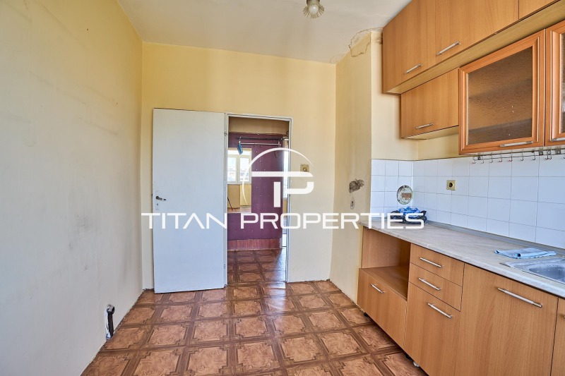 Продава 3-СТАЕН, гр. Пловдив, Център, снимка 3 - Апартаменти - 52440437