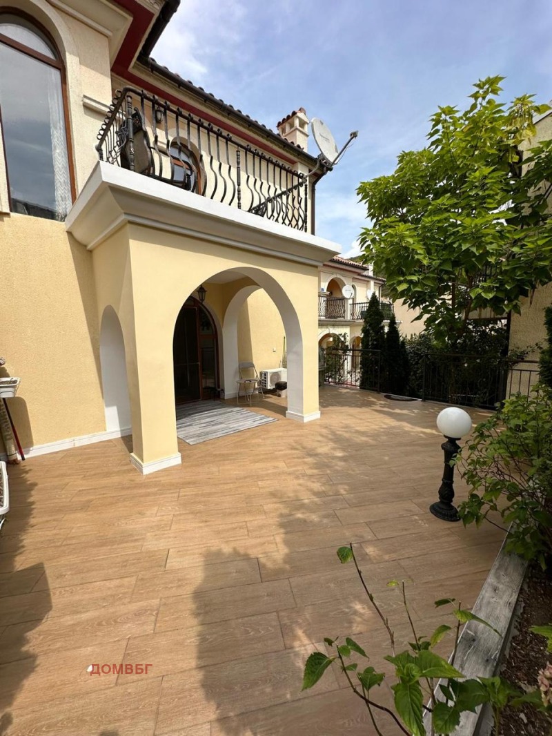 In vendita  Villa regione Burgas , k.k. Elenite , 147 mq | 42492609