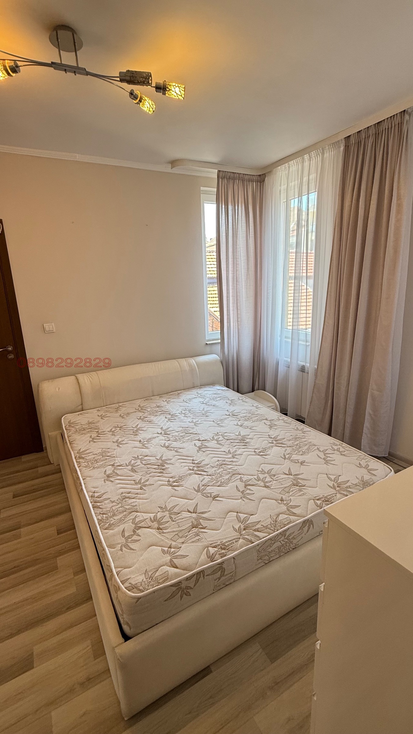 Продава ЕТАЖ ОТ КЪЩА, гр. Русе, Център, снимка 4 - Етаж от къща - 54913924